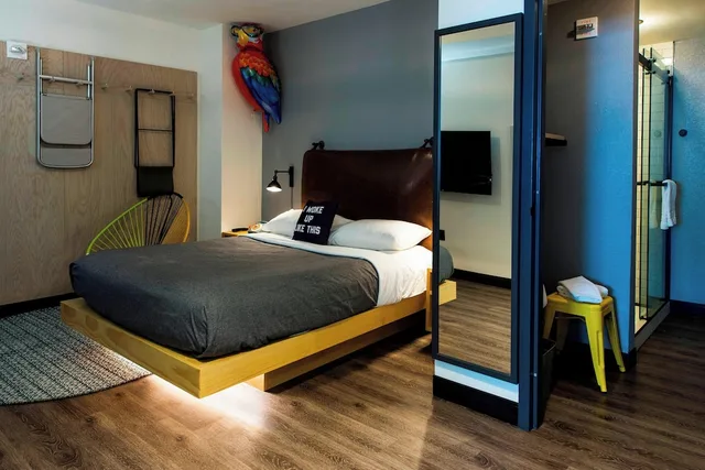 2 Bedrooms, Suite, 2 Queen Beds, Moxy New Orleans Downtown French Quarter Area 1/3