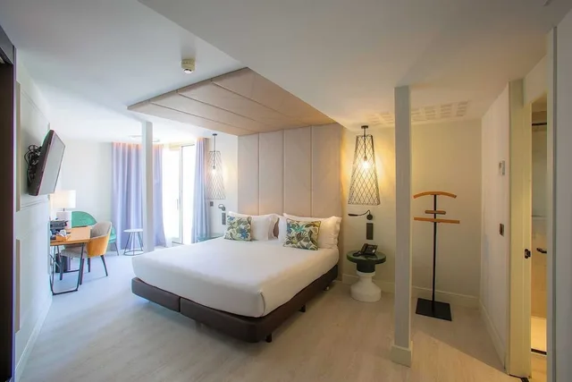 Essence, Luxury, Queen Bed، Vincci Larios Diez 3/6