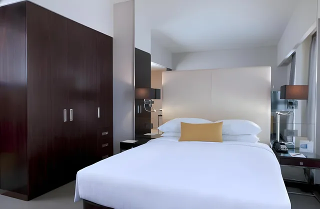 Centro، Centro Capital Centre By Rotana 2/3