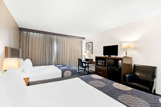 غرفة بسريرين كوين لذوي الإعاقة، Best Western Yacht Harbor Hotel 2/5