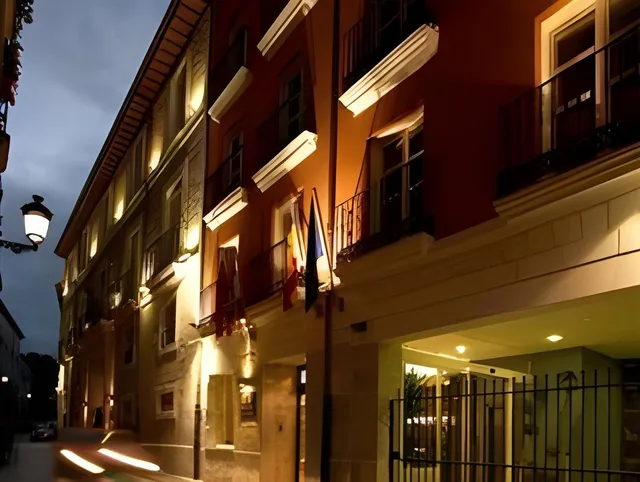 دوبلكس، Rice Palacio de Los Blasones 1/1