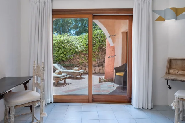 Inner, Contemporary, Deluxe, Suite, King Bed, with View، Hotel Cala Di Volpe Costa Smeralda 1/1