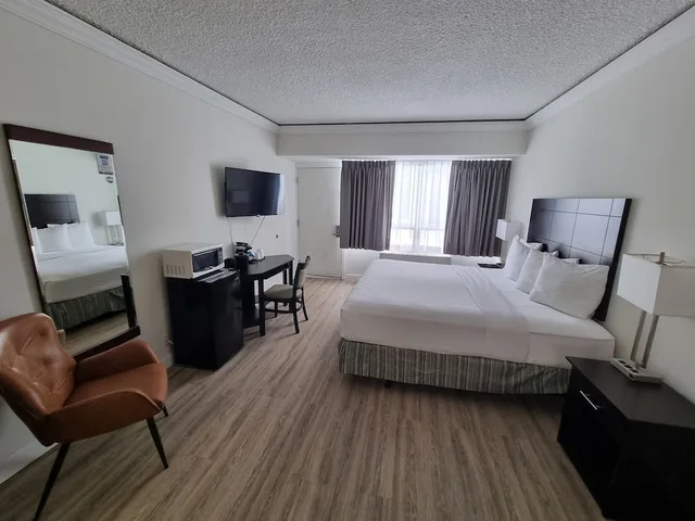 جناح بسرير كينج، Travelodge by Wyndham Trois-Rivieres 4/7