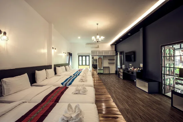 Friends and Suite, Buraphat Resort 1/1