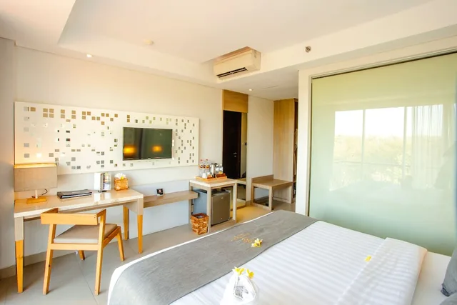 غرفة ديلوكس بسرير مزدوج أو سريرين منفصلين بحوض استحمام، Jimbaran Bay Beach Resort & Spa by Prabhu 3/4
