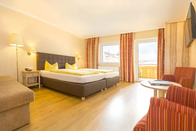 غرفة ديلوكس بسرير كينج، Hotel Schneeberger 1/10