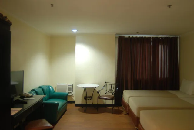 Deluxe Quadruple, Golden Peak Hotel and Suites powered by Cocotel 3/5
