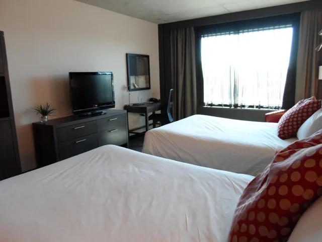 جناح عائلي بسرير كينج، Grand Times Hotel Sherbrooke 5/5
