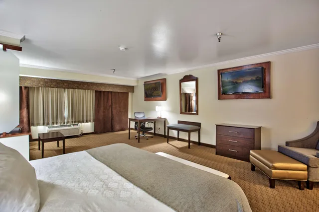 جناح بسرير كينج، Best Western Mountain View Inn 3/6
