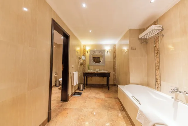 جناح بسريرين منفصلين بإطلالة على البحر بجاكوزي، SUNRISE Crystal Bay Resort Grand Select 3/5