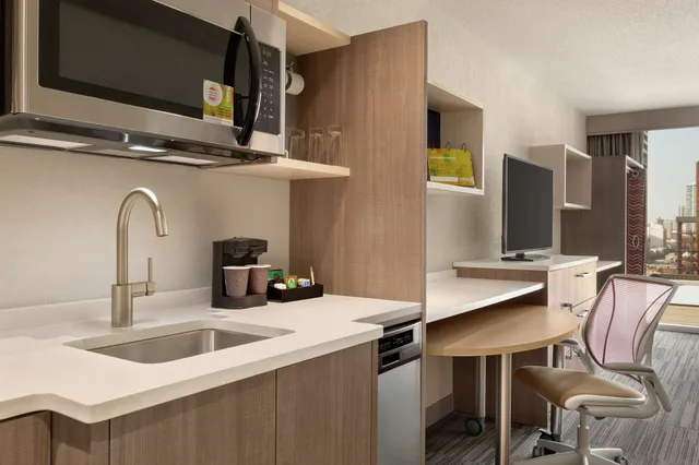 جناح استوديو بسرير كينج، Home2 Suites By Hilton Chicago River North 14/14