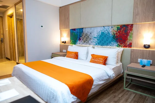 جناح بسرير كينج بشرفة، Bigland Hotel Bogor 3/10