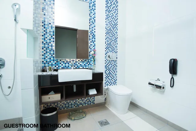 Deluxe Twin City View, Riverside Majestic - Astana Wing 6/8