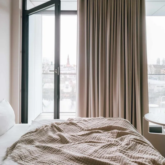 City, Studio, King Bed, River View، Locke At East Side Gallery 4/4