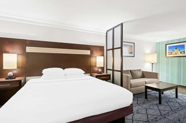 جناح بسرير كينج مع أريكة، Best Western Slidell Hotel 2/5