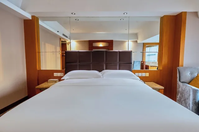 غرفة كومفورت بسرير كوين بإطلالة على المدينة، Empark Grand Hotel Xian 2/6