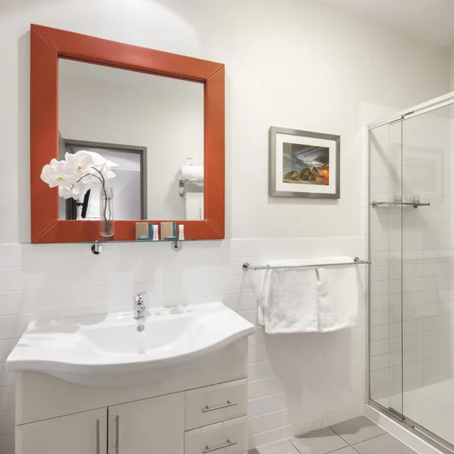شقة تنفيذية بسرير مزدوج بشرفة بـ3 غرف نوم، Miller Apartments Adelaide 2/2