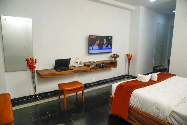 غرفة كومفورت بسرير فردي، Amaravathi Hotel 7/8