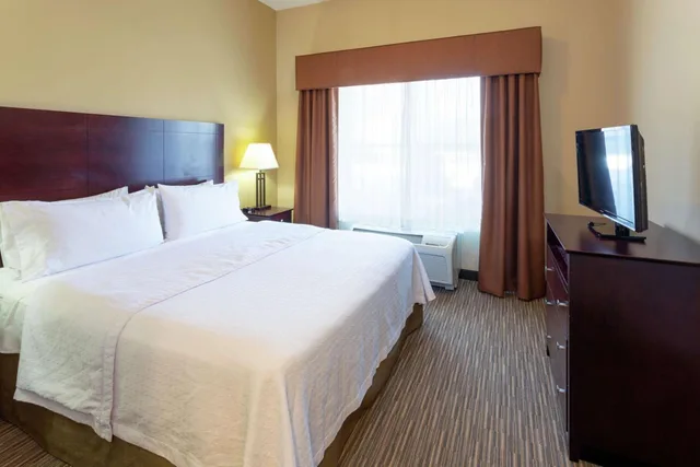 1 Bedroom, Suite, King Bed, Sofa, HOMEWOOD SUITE MINNEAPOLIS-ST. LOUIS PARK 1/2
