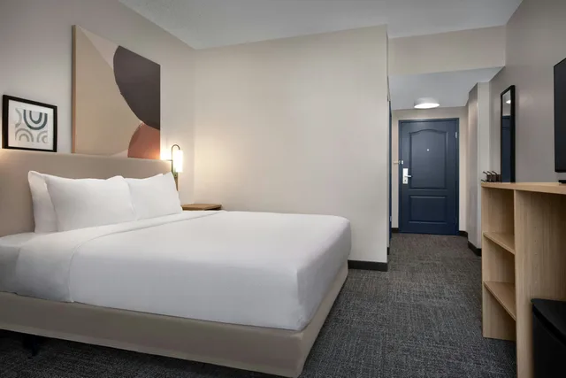 غرفة بسرير كينج، Spark by Hilton Denver Tech Center Greenwood Village 3/9