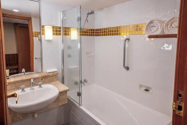 Executive, King Bed, Golf Course View، Country Club Tasmania 6/9