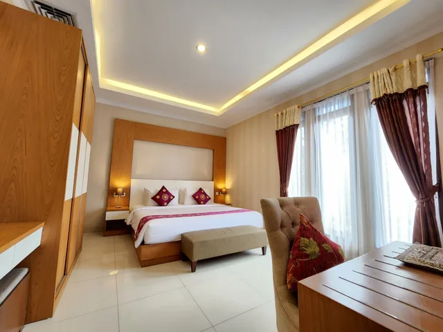 Private, 5 Bedrooms, Villa, 3 King Beds, Queen Bed, Hot Tub، Grand Sunshine Resort and Convention 2/10