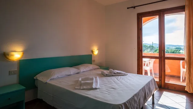 2 Bedrooms, Superior, Apartment, King and Twin Beds, 2 Bathrooms, Sofa، Residence Lu Lamoni Costa Nord 3/10