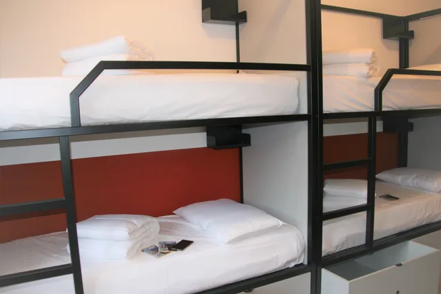 سكن مشترك مختلط بستة أسرّة، Hotello Trieste 1/2