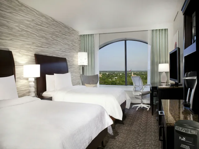 Pure, Wellness, 2 Queen Beds، Hilton Garden Inn Austin Downtown 2/2
