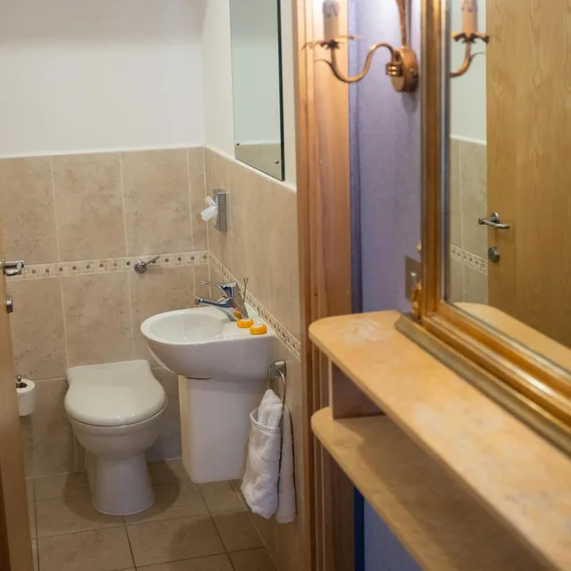 suite, Hellidon Lakes Golf Spa Hotel 9/10