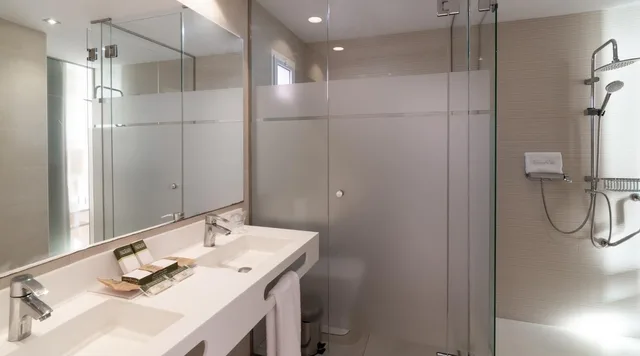 جناح جونيور بسرير كوين، Marina Elite Resort 3/4