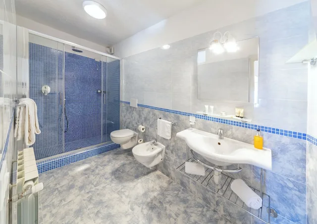 جناح جونيور بسرير كوين بإطلالة على البحر بشرفة مع أريكة، Hotel Grazia Alla Scannella 1/1