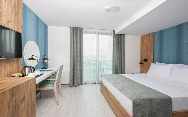 غرفة سوبيريور بسرير كينج، CITRUS PARK HOTEL 1/2
