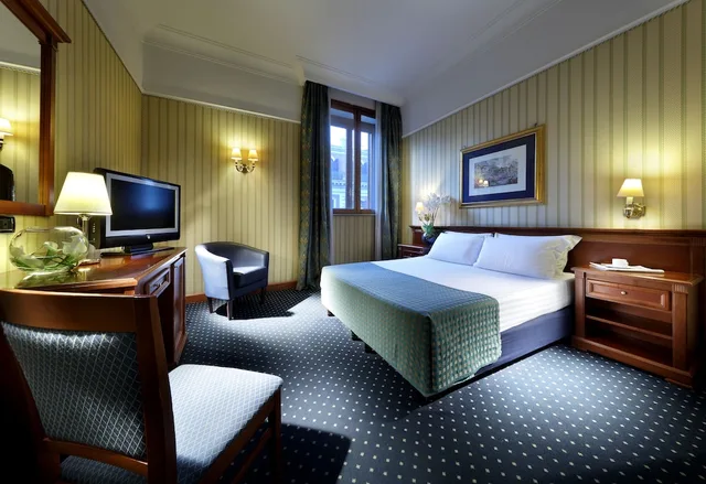 غرفة مفردة بسرير كوين، Exe International Palace 2/4