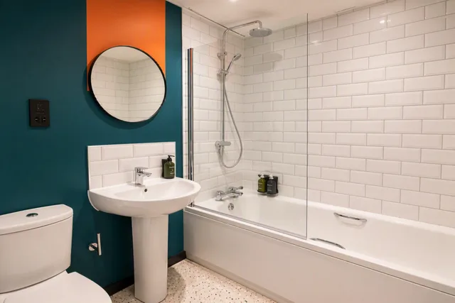 Standard, Eight Acres Hotel 1/1