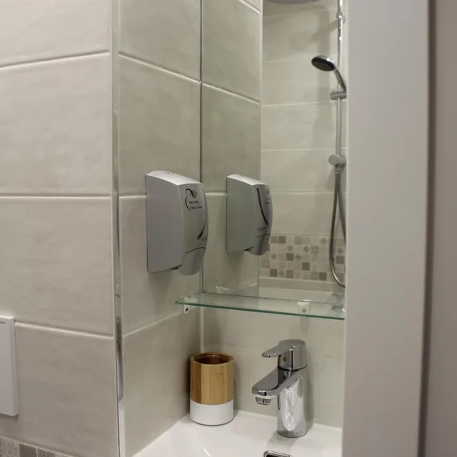 Room, Double Bed, Hotel La Bonne Etape 7/7