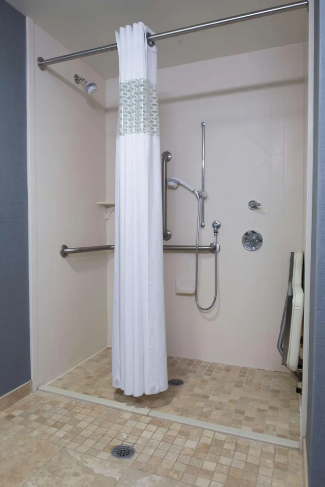 جناح بسريرين كوين، Hampton Inn And Suites Vineland 2/2