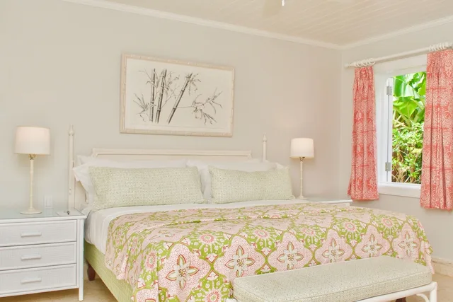 Royal, Circle, Suite, King Bed، Cobblers Cove 1/2
