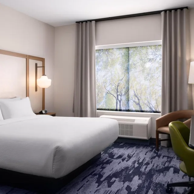 غرفة قياسية بسرير كينج، Fairfield By Marriott Inn & Suites Cincinnati Oakley 1/5