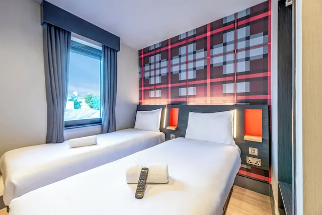 غرفة بسريرين منفصلين، easyHotel Dublin City Centre 4/10