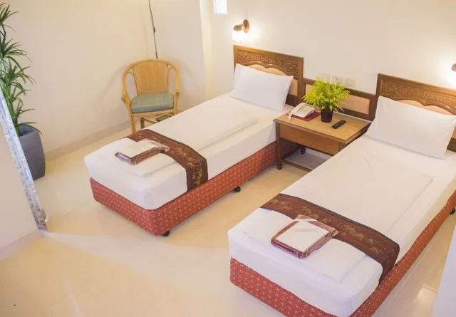 Deluxe, Twin Beds, PEOPLE PLACE HOTEL 1ST BUILDING 1/3