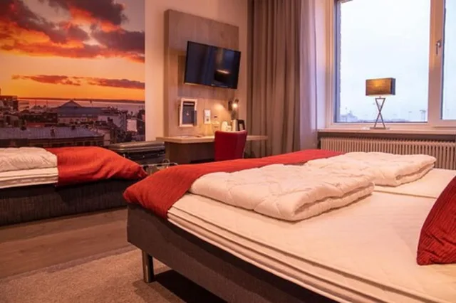 غرفة قياسية ثلاثية بحمام مشترك، Dream - Luxury Hostel 3/7