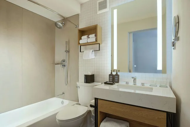 غرفة تقليدية بسريرين كوين، Sheraton Philadelphia University City 6/9