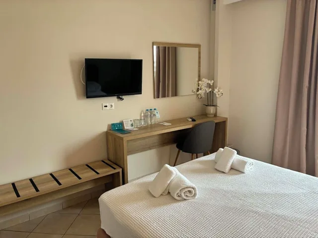 غرفة سوبيريور ثلاثية، Minavra Hotel 2/6