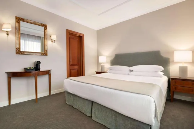 غرفة تنفيذية مفردة بسرير مزدوج، Hotel Avenue Louise Brussels Trademark Collection by Wyndham 1/2