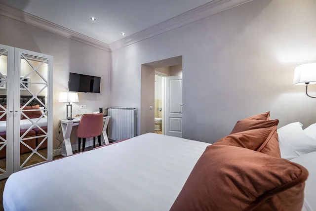 Economy, Double Bed, Hotel Ungherese 2/7