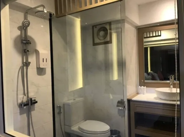 غرفة عائلية بثلاثة أسرّة، Nak Nakara Hotel 5/9