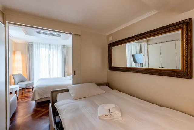 غرفة عائلية، Hotel des Balances 3/7
