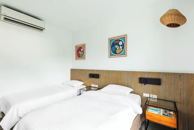 غرفة بسريرين منفصلين بشرفة، Kenting Fairyland & Farm Guest House 3/10