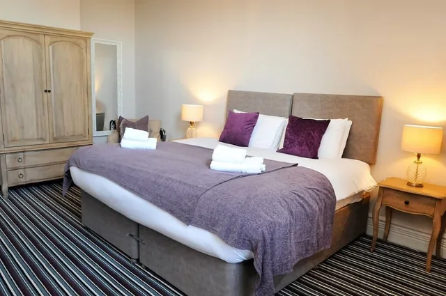 غرفة ديلوكس مزدوجة، The Royal Hotel Crewe, A BRILLIANT Collection, Powered by OYO 2/4